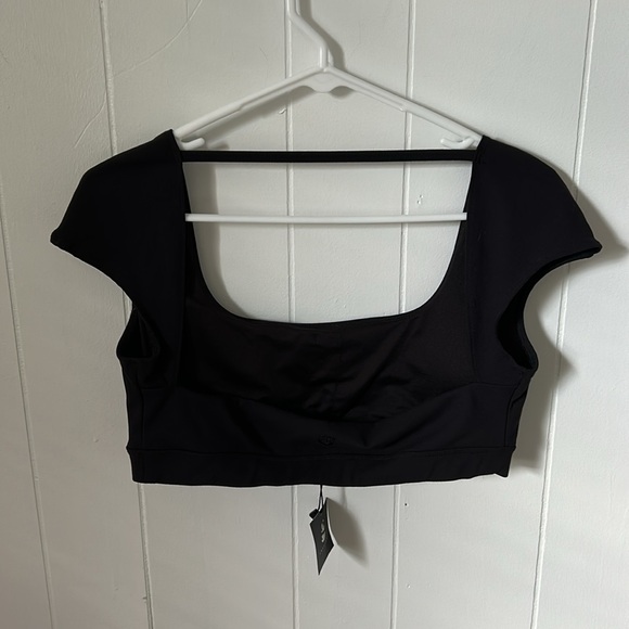 GARAGE short cuff sleeve active bra top with padding M NWT - Picture 4 of 7